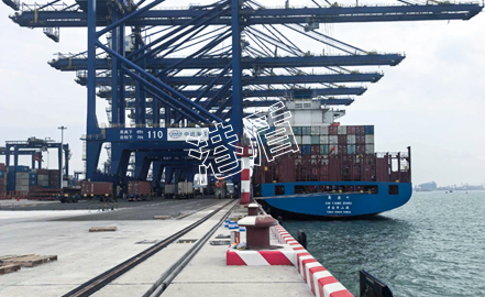 中交第四港务工程局承建海南洋浦港国际集装箱码头项目（一期、二期）