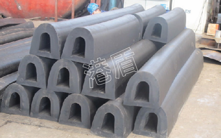 挤出成型橡胶护舷